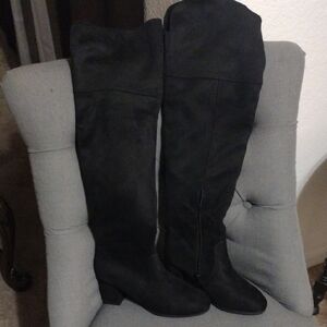 Dream Pairs Chunk Heel Thigh High Size 8.5 Like New